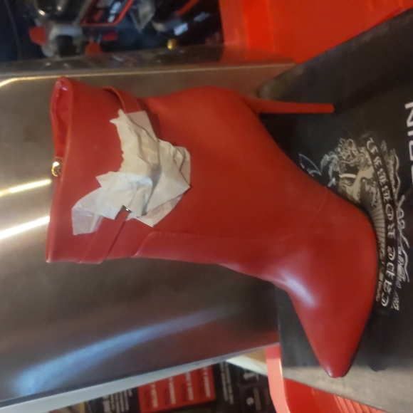 NWOT Cape Robbin red (it says wine) size 8.5 high heels boots - Picture 3 of 10